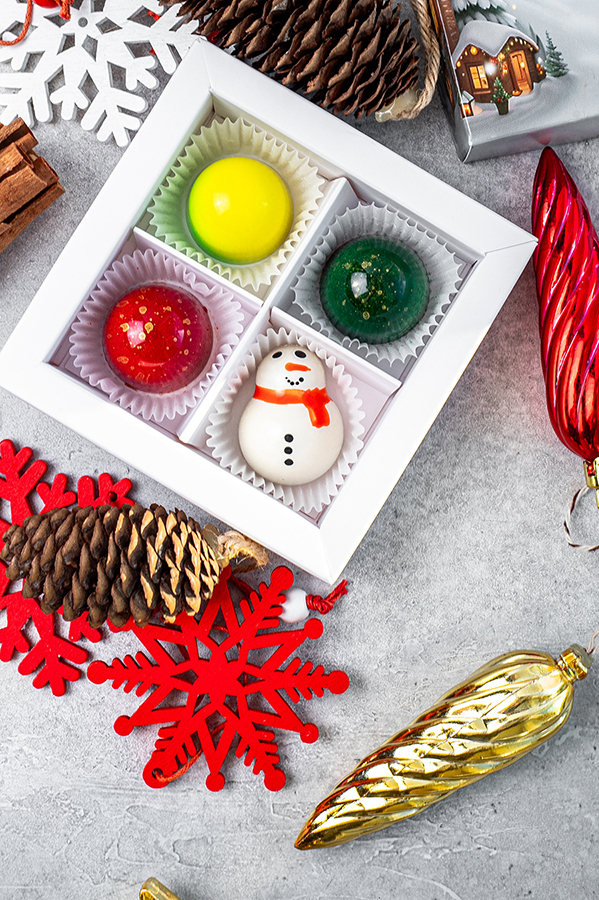 Новогодние подарки для клиентов и партнёров - конфеты ручной работы Зимний комплимент