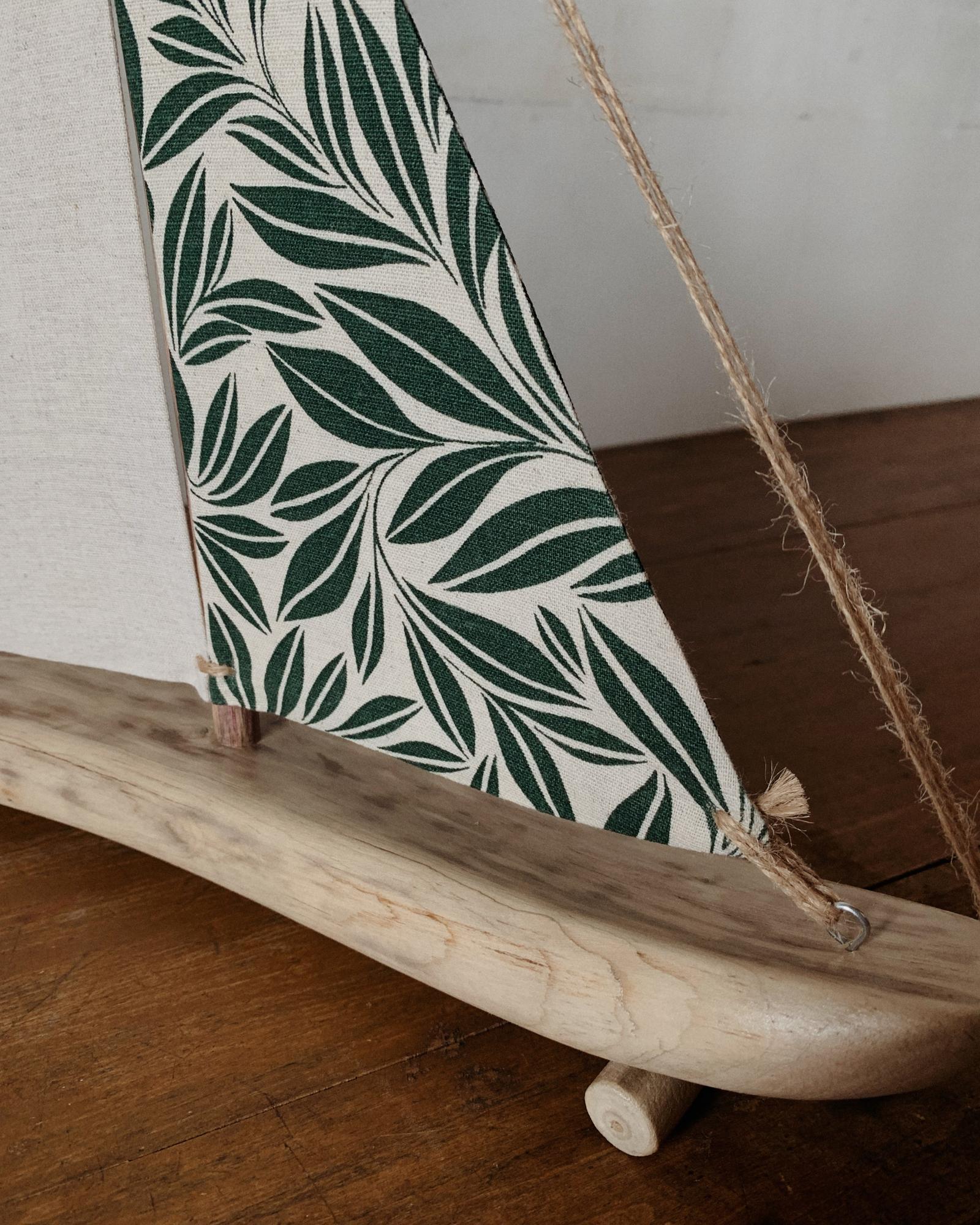 Интерьерный корабль "Олива"