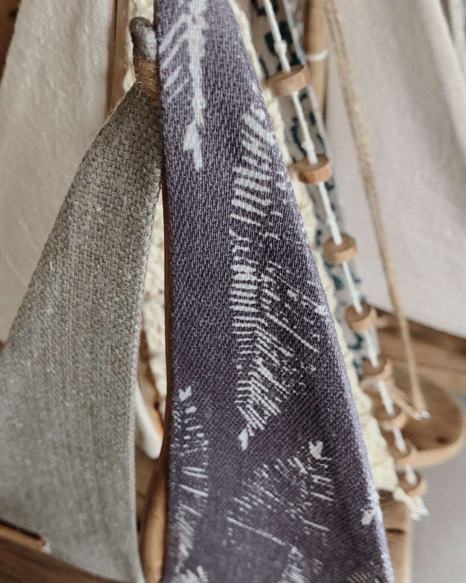 Интерьерный корабль "Следы"