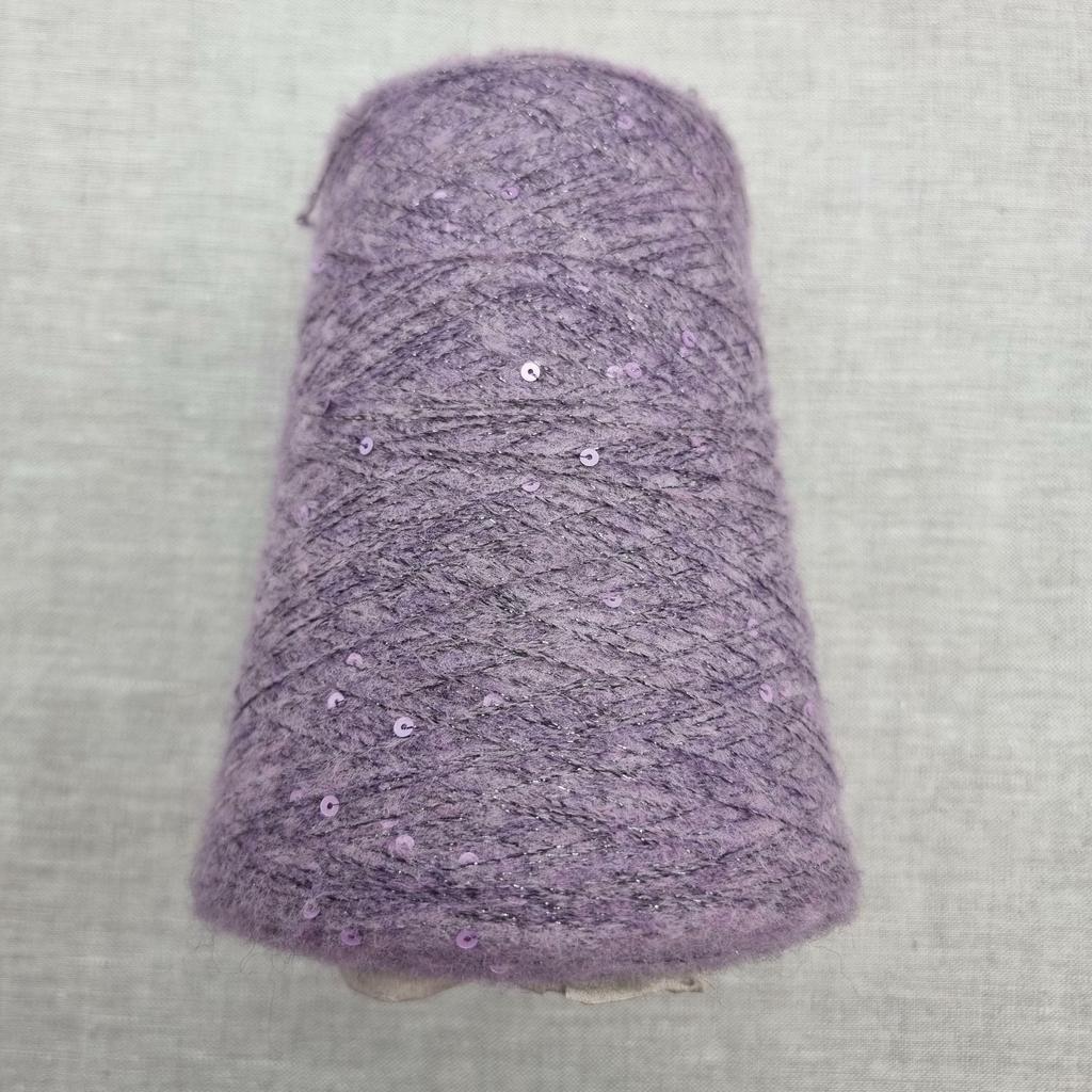 Лавандовый мохер с пайетками