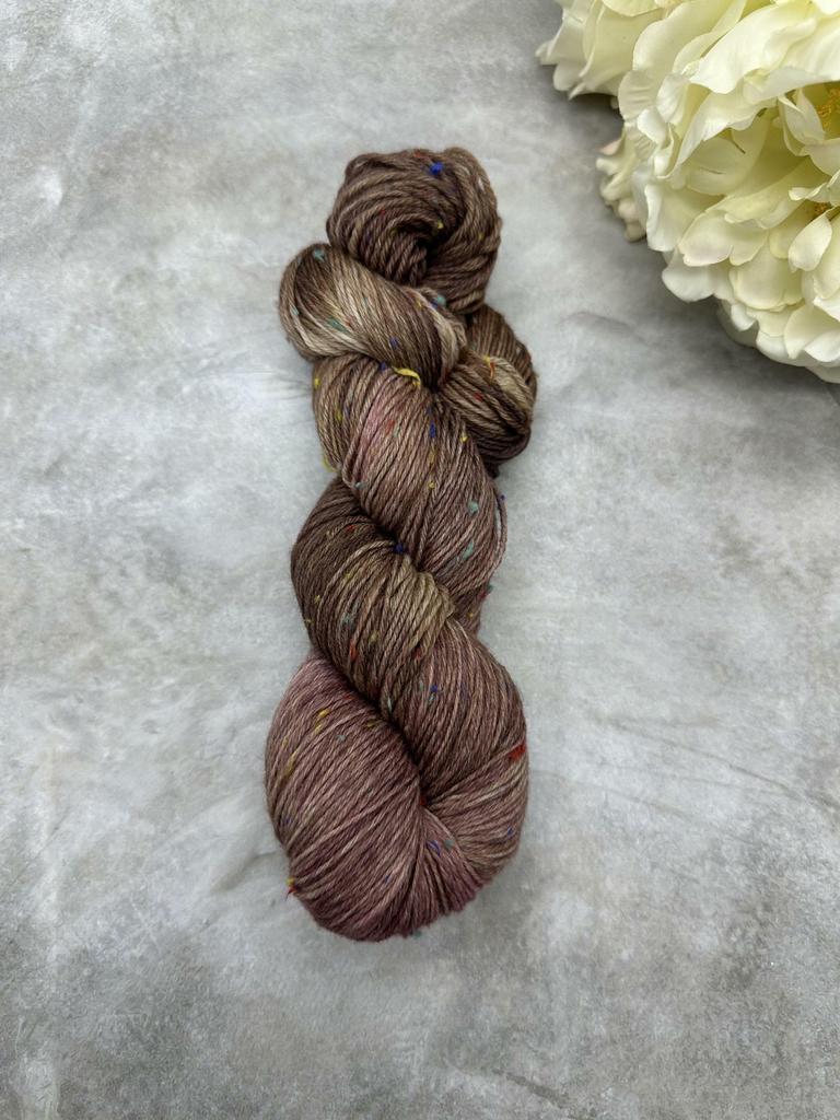 Твид  Коричнево-розоватый с разноцветными крапушками