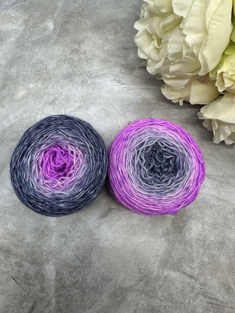 Градиент голубовато-сиреневый и нежная фуксия