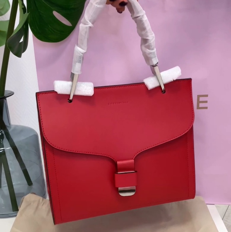 сумка Coccinelle phebe medium цвет красный HB0029S