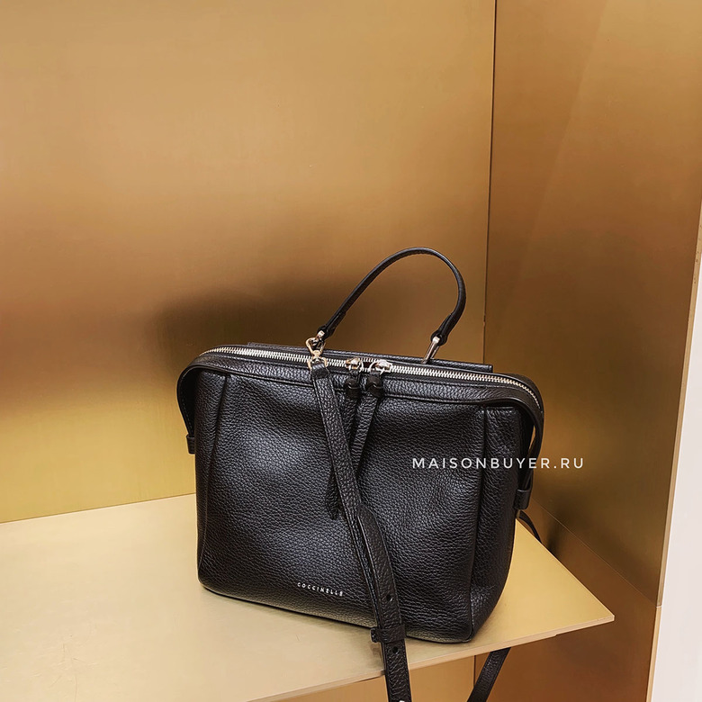 сумка Coccinelle Carol mini цвет black / черный HB0020S