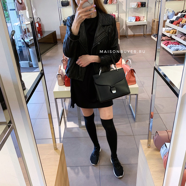 сумка Coccinelle phebe medium цвет черный HB0030S