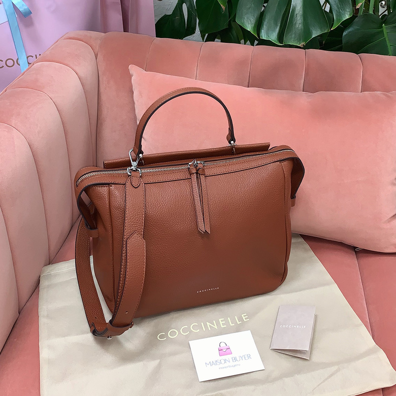 сумка Coccinelle Carol medium 1 handle цвет brule / корочневый HB0069S