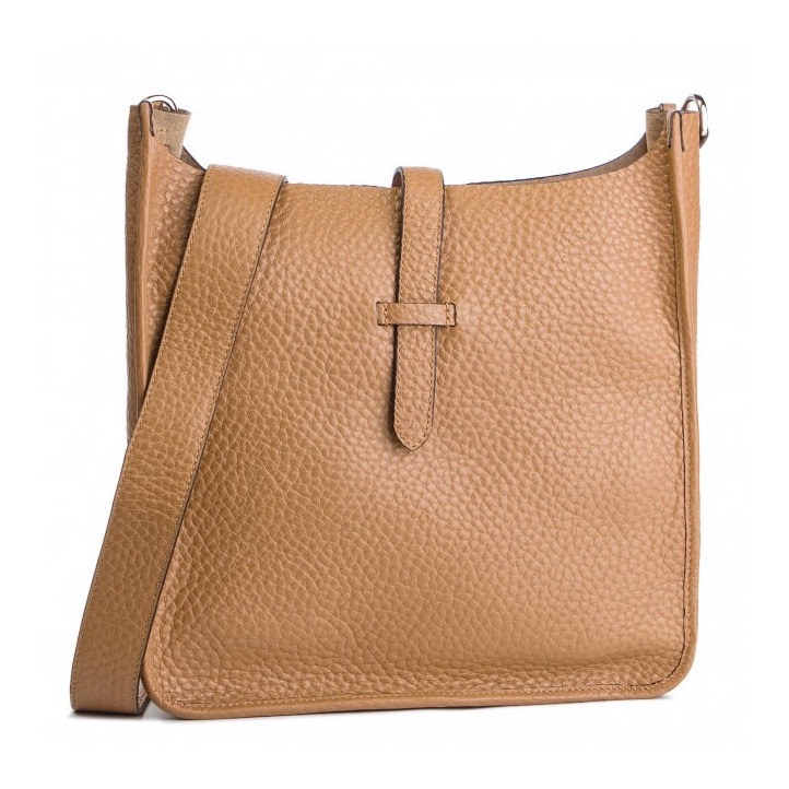 сумка Coccinelle Taris цвет desert / пустынный мираж HB0063S