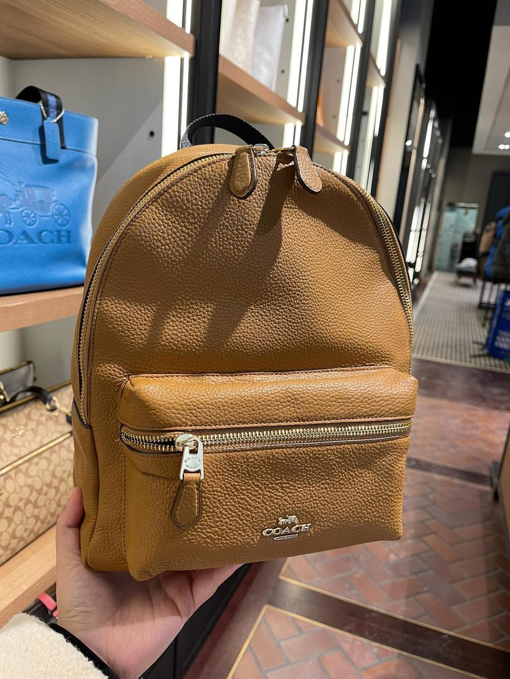 рюкзак Coach Charlie M backpack цвет caramel / карамель BPCharlie05M