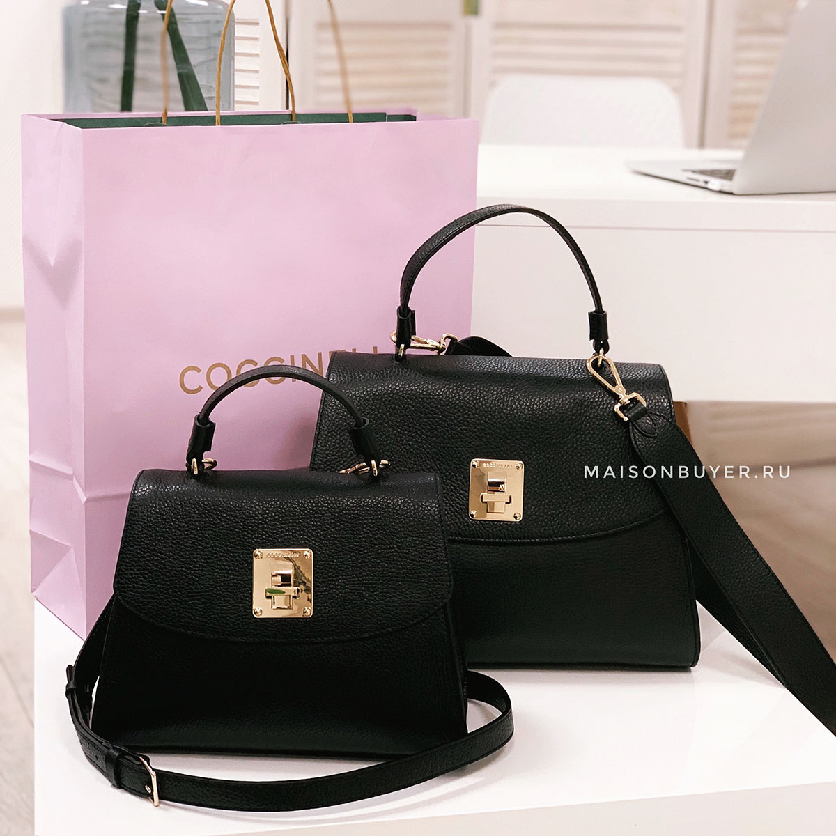 сумка Coccinelle Agatha L цвет black / черный  HBAGATHA01L