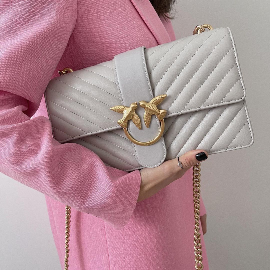 сумка PINKO LOVE CLASSIC ICON QUILTED NAPPA AW20/21 цвет Ghiaccio / серо-беж HBQUILT02M