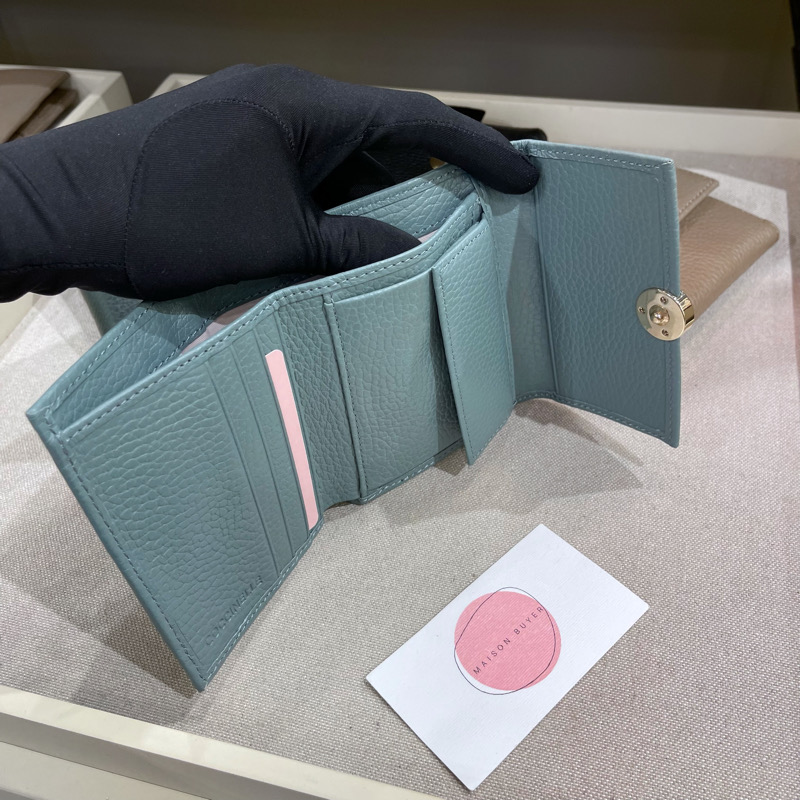 мини кошелек COCCINELLE OLIVIA MINI WALLET River Green / Зелено-голубой WLCOCCIOLM09P