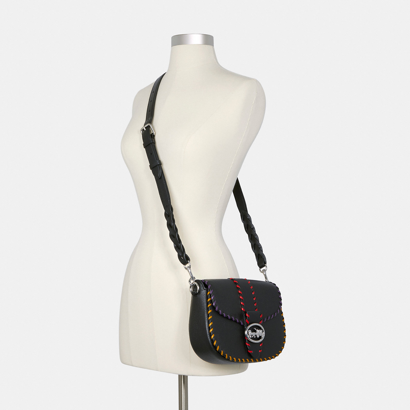 сумка COACH GEORGIE SADDLE BAG цвет Black Multi / черный + мульти HBGeorgie02