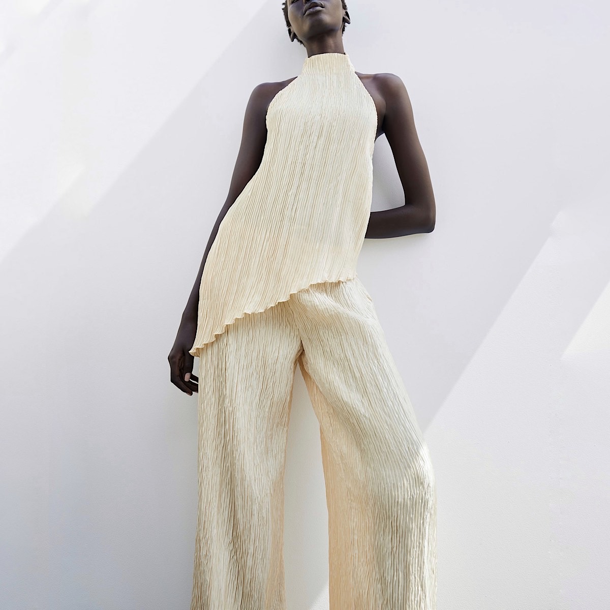 ПЛИССИРОВАННЫЕ БРЮКИ НА ЗАВЯЗКАХ ZARA ЦВЕТ СВЕТЛО ЖЕЛТЫЙ M00415