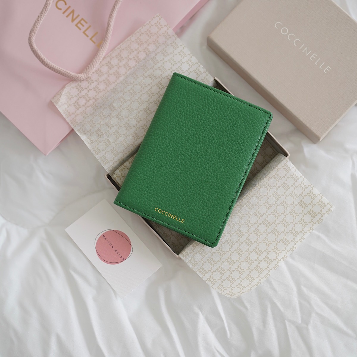 ОБЛОЖКА ДЛЯ ПАСПОРТА COCCINELLE PASSPORT COVER Peppermint / Зеленый M00695