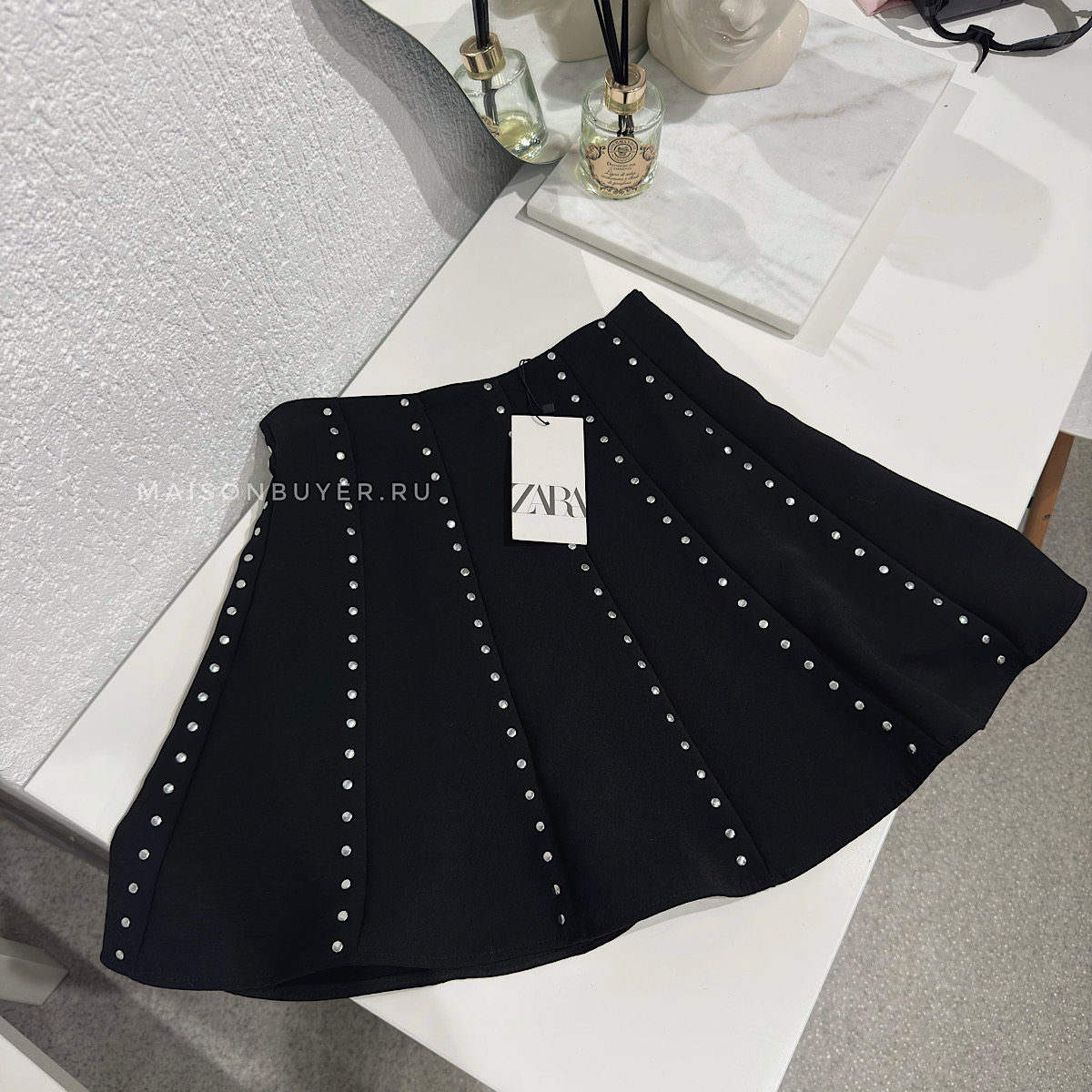 ЮБКА С ЗАКЛЕПКАМИ ZARA STUDDED MINI SKIRT BLACK M00548