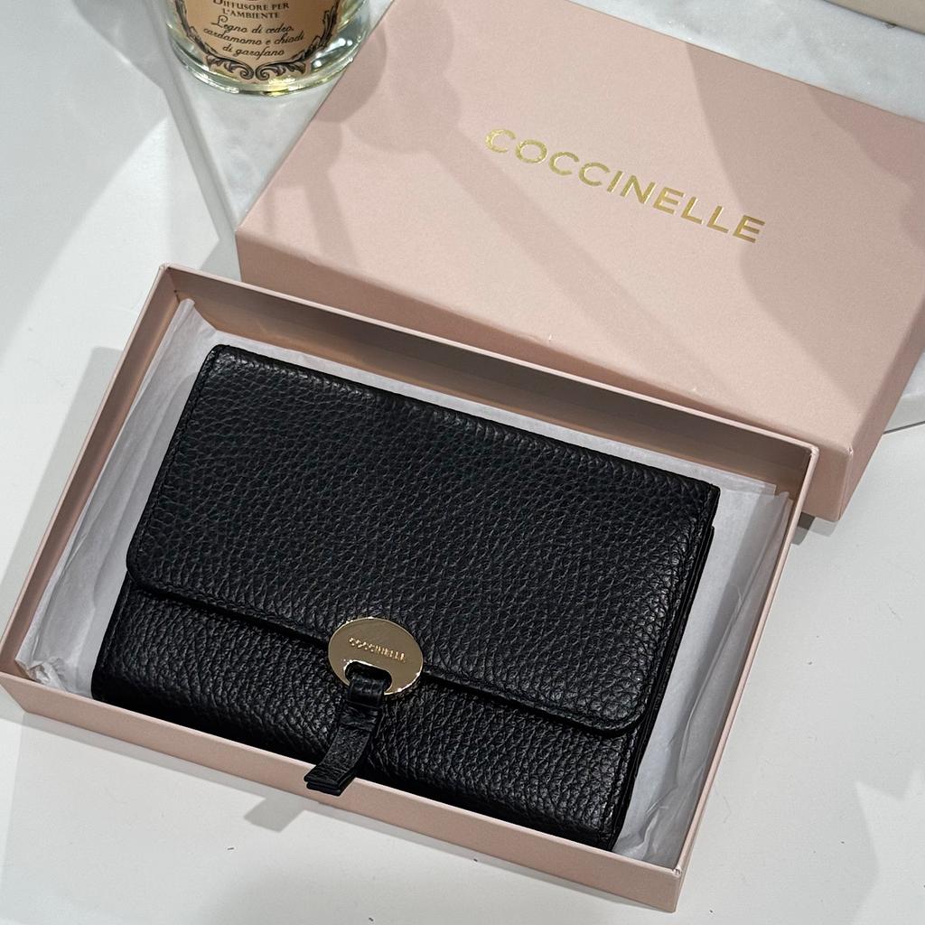 СРЕДНИЙ КОШЕЛЕК COCCINELLE MEDIUM WALLET цвет Noir / Черный M00680