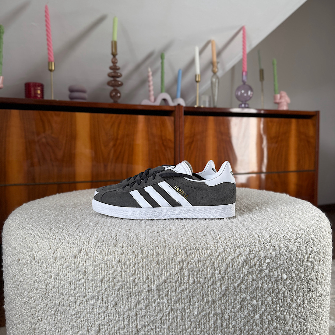 ADIDAS ORIGINALS GAZELLE Solid Grey / White / Gold Metallic M00717