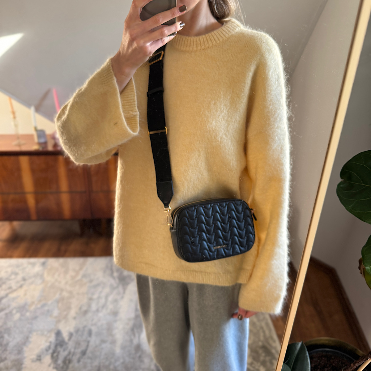 СУМКА COCCINELLE TEBE MATELASSE Noir / Черный M00787