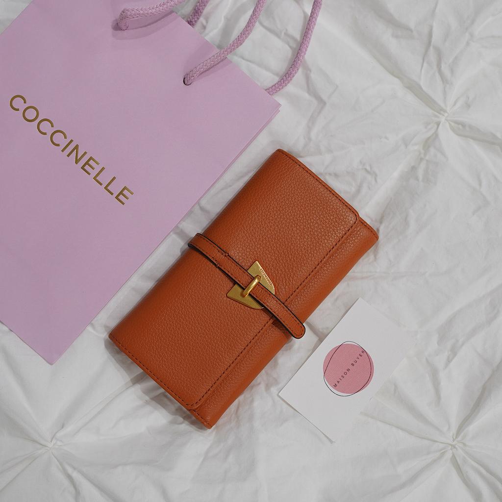 БОЛЬШОЙ КОШЕЛЕК COCCINELLE LARGE TRIFOLD PEBBLED WALLET цвет Chestnut / Каштановый M00668