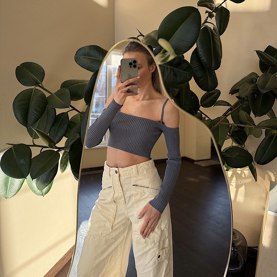 УКОРОЧЕННЫЙ ТРИКОТАЖНЫЙ ТОП ZARA ЦВЕТ СЕРО-ГОЛУБОЙ M00371