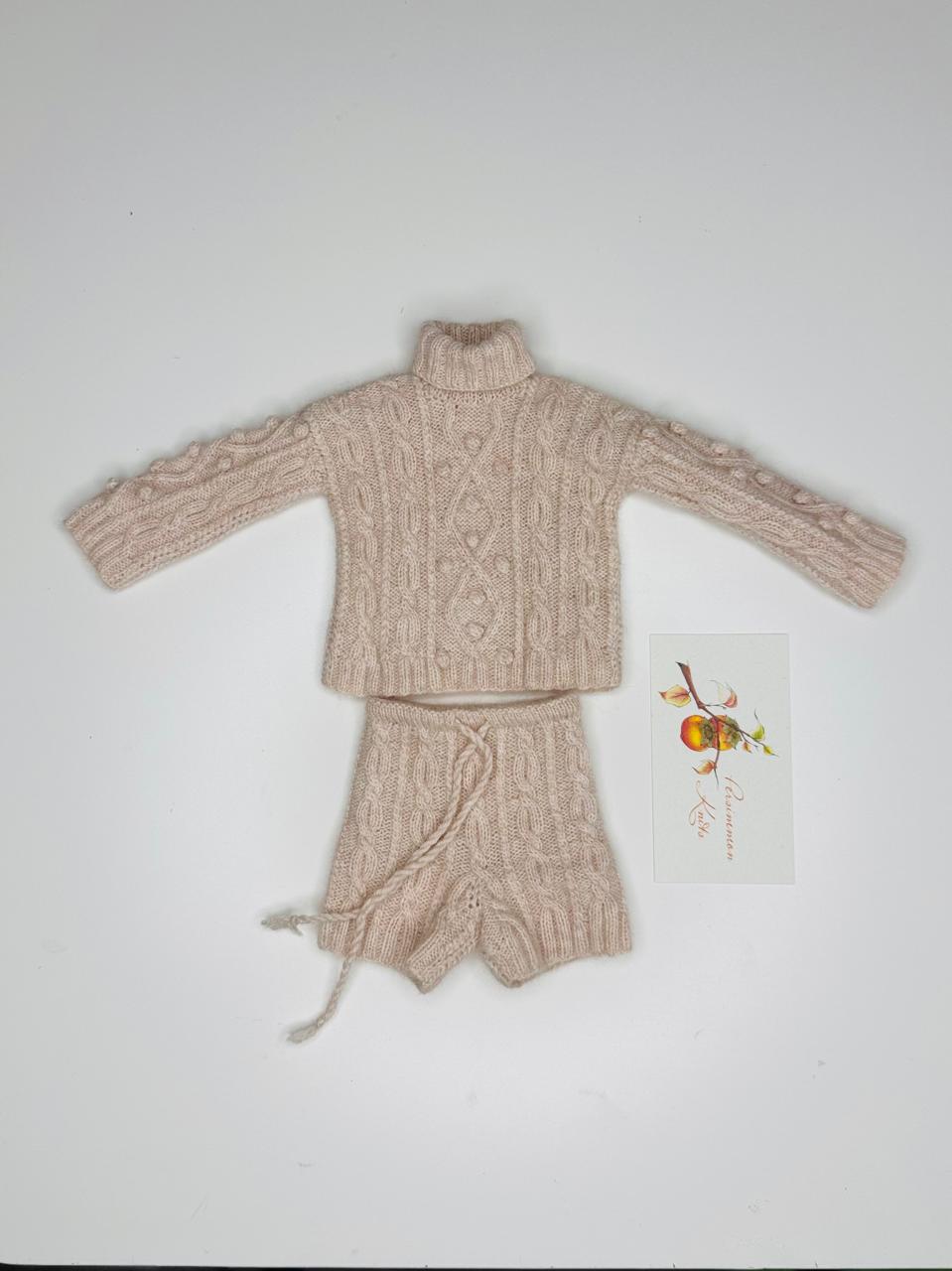 Persimmon knits MSD outfit