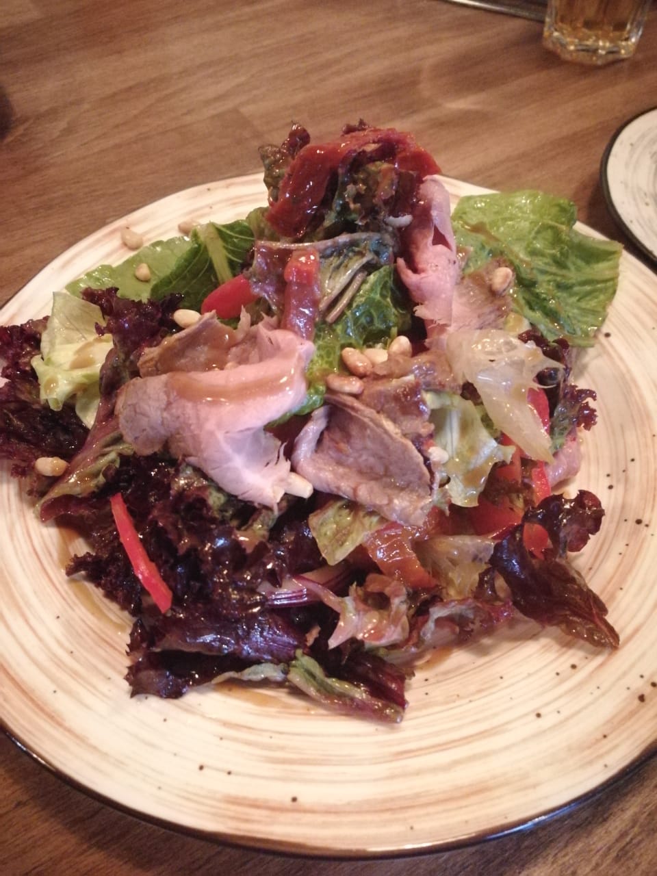 Салат  с ростбифом