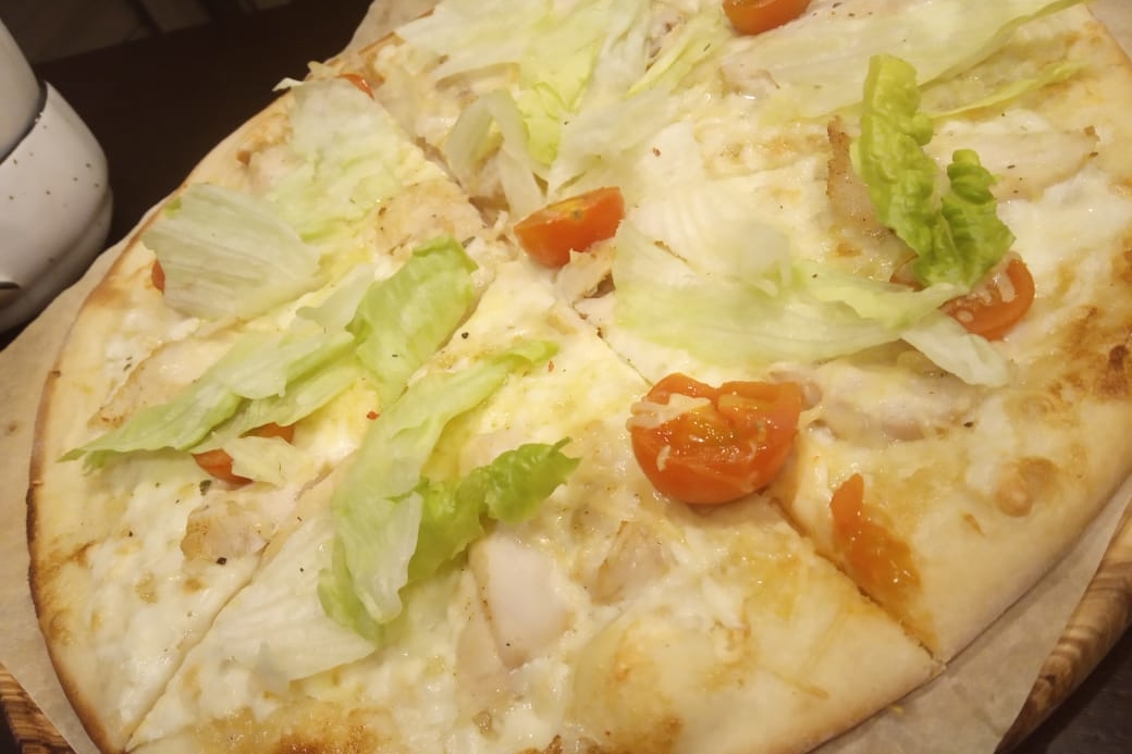 Пицца цезарь