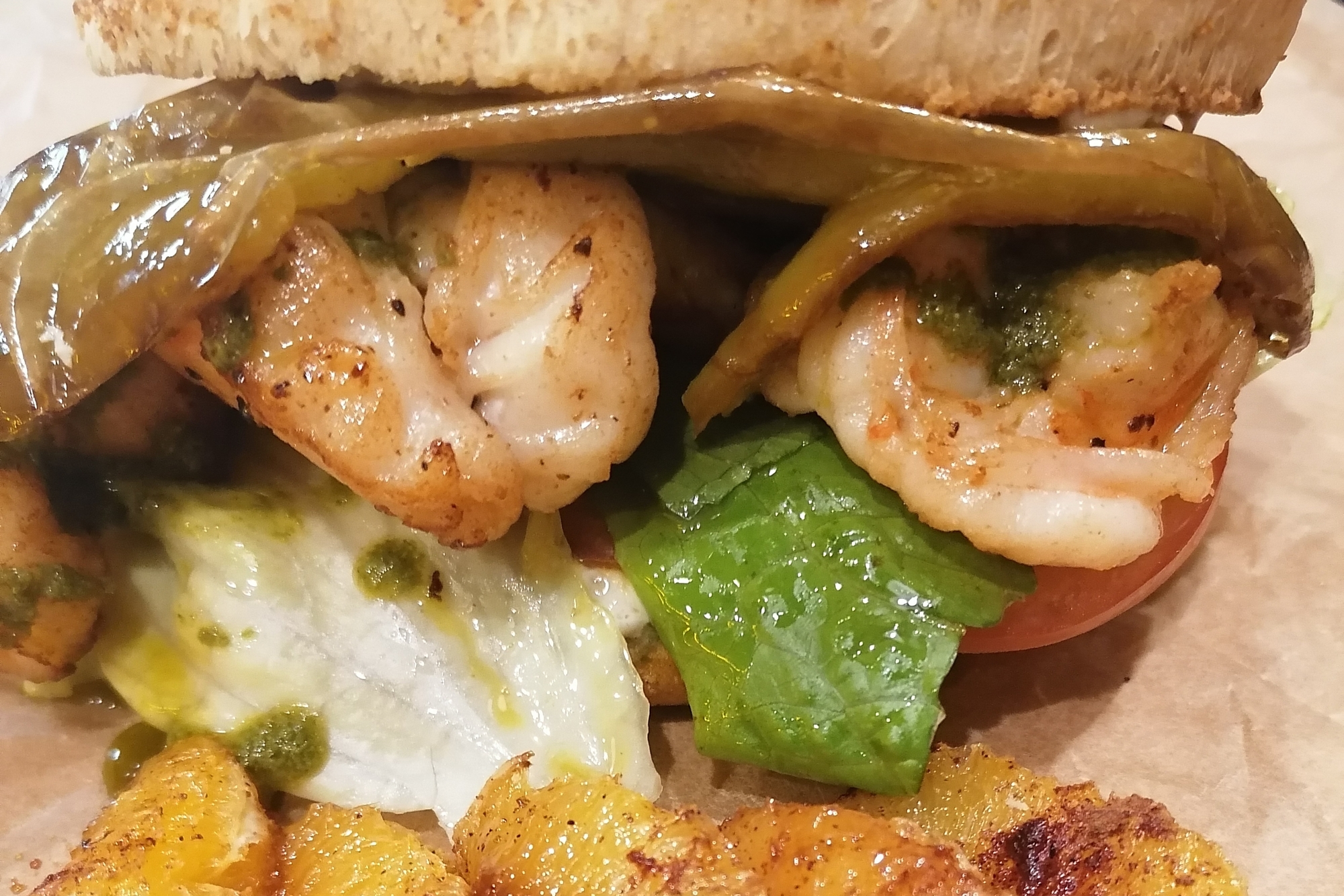 Бургер с креветками