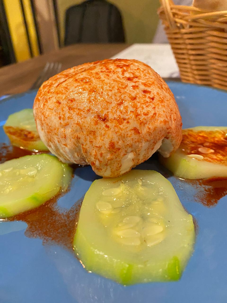 Куриное филе с вялеными томатами