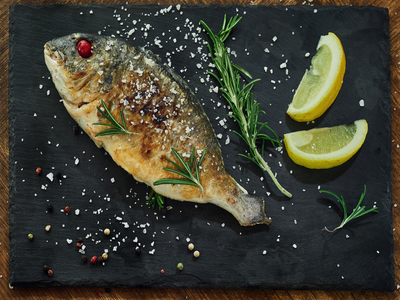 Дорадо запеченая с лемонграссом