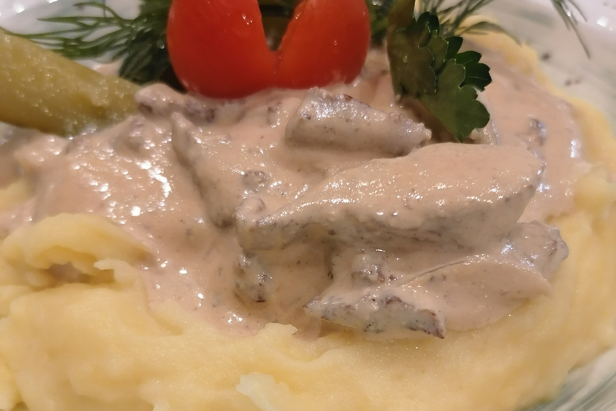 Бефстроганов из говяжьей вырезки