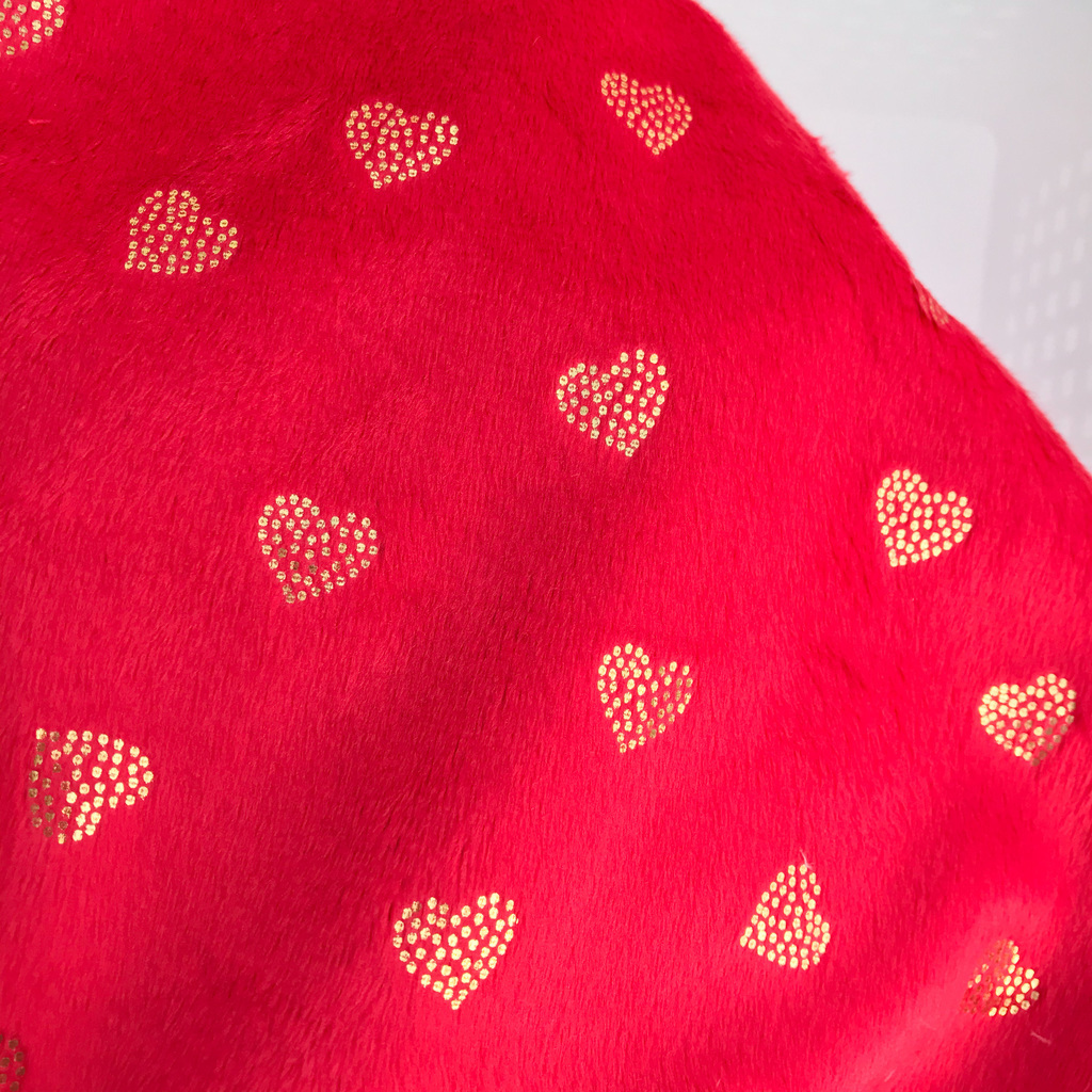 Плюш Минки Красный с Фольгированием - Золото Сердца