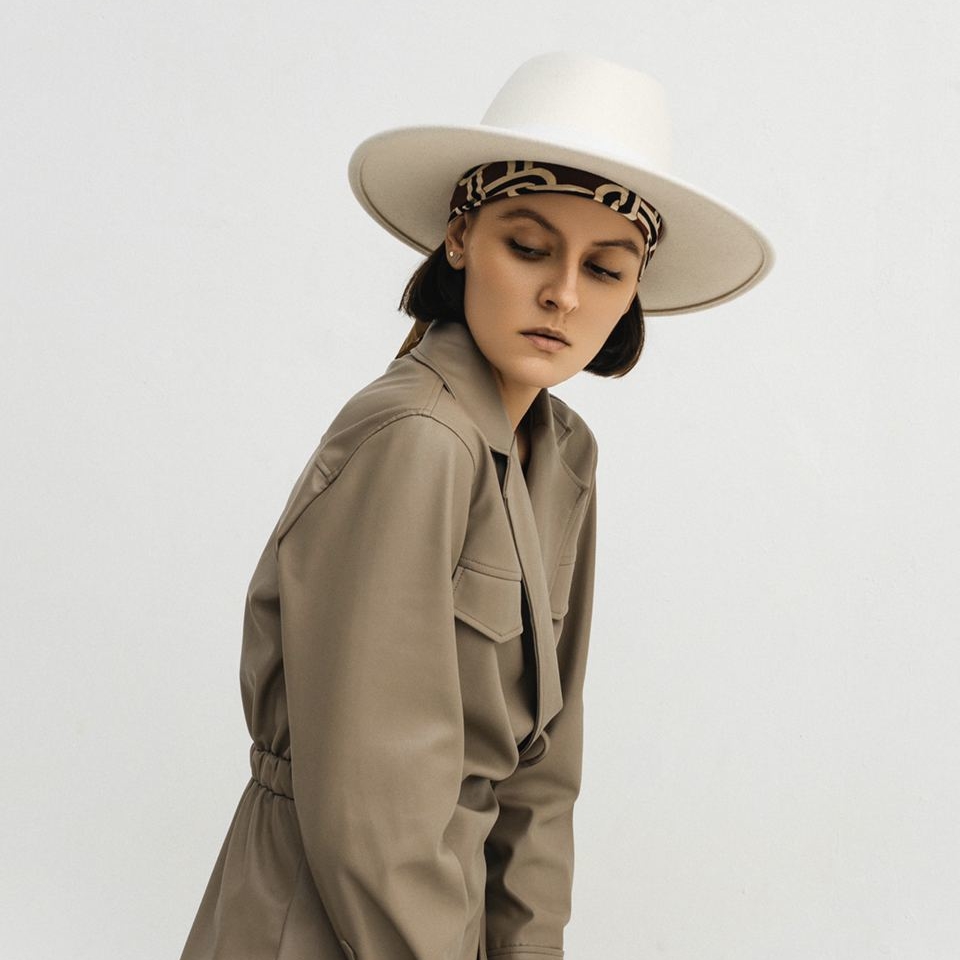 Федора FF06 широкополая с прямыми полями из фетра/белая