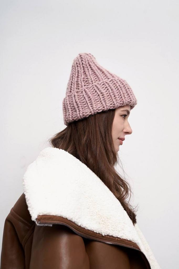 Шапка из перуанской шерсти/пудра