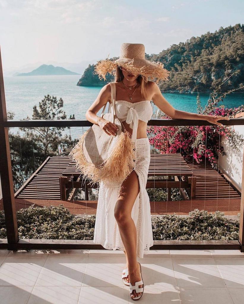 Шляпа из рафии