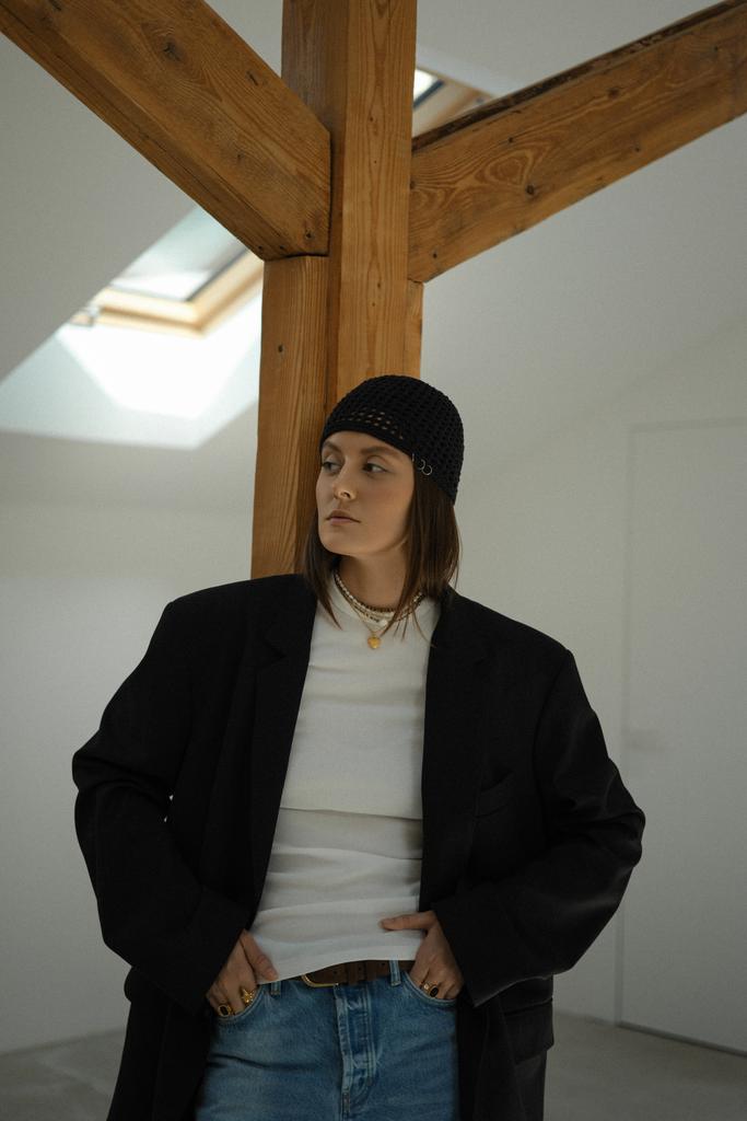 Кроше ручной работы из хлопка с пирсингом/черный