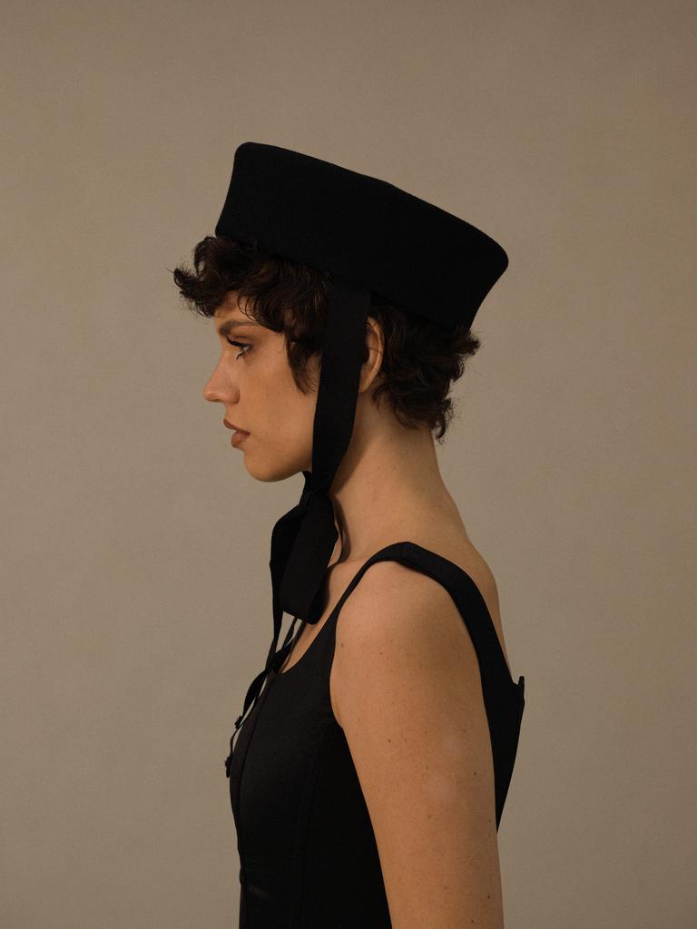 Шляпа-морячка с лентами из фетра/чёрный