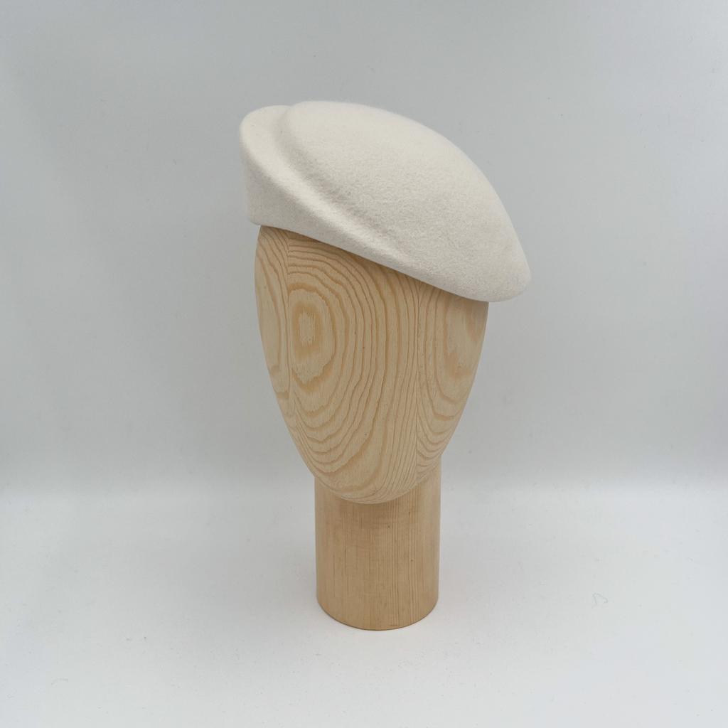 Шляпка из фетра PETAL/молочный