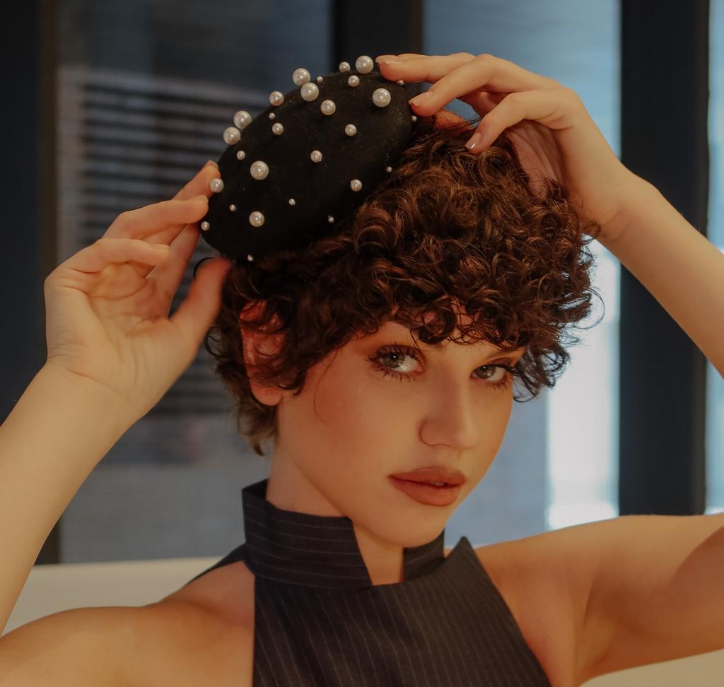 Шляпка «ПЕТИТ ПЕРЛ»-«PETITE PERLE»/черный