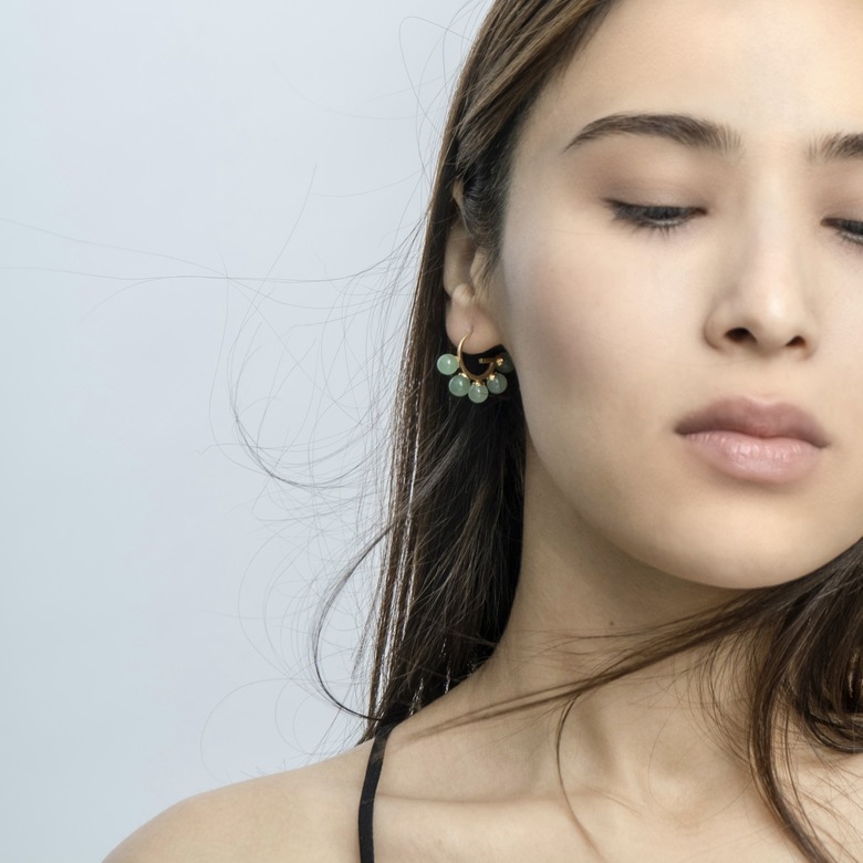 Серьги "G" асимметричные с авантюрином, позолота