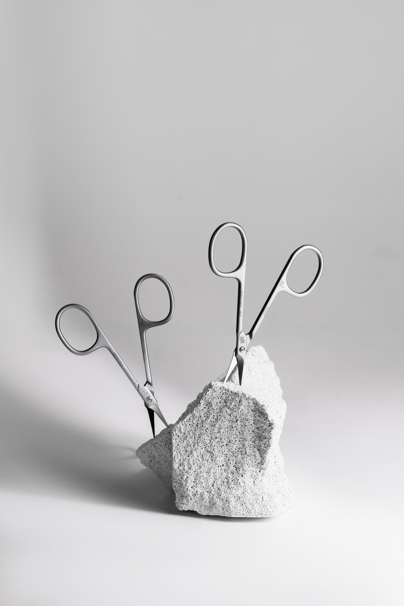 Ножницы для маникюра AKZENTZ