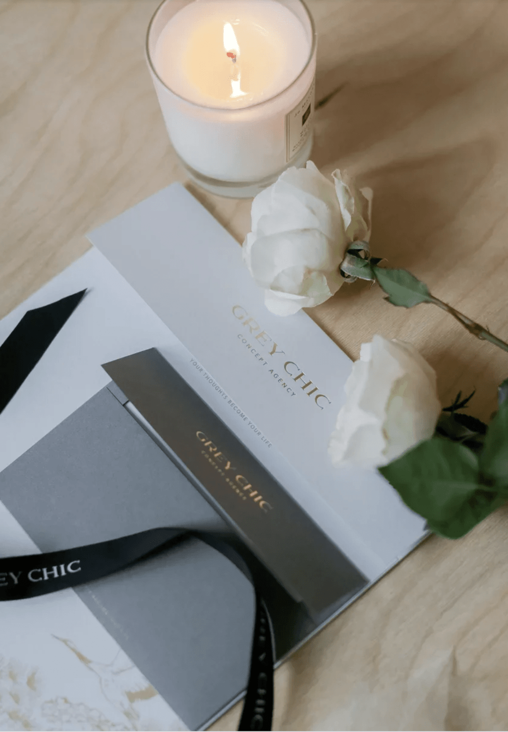 Открытка и фирменная лента GREY CHIC с доставкой по России и СНГ