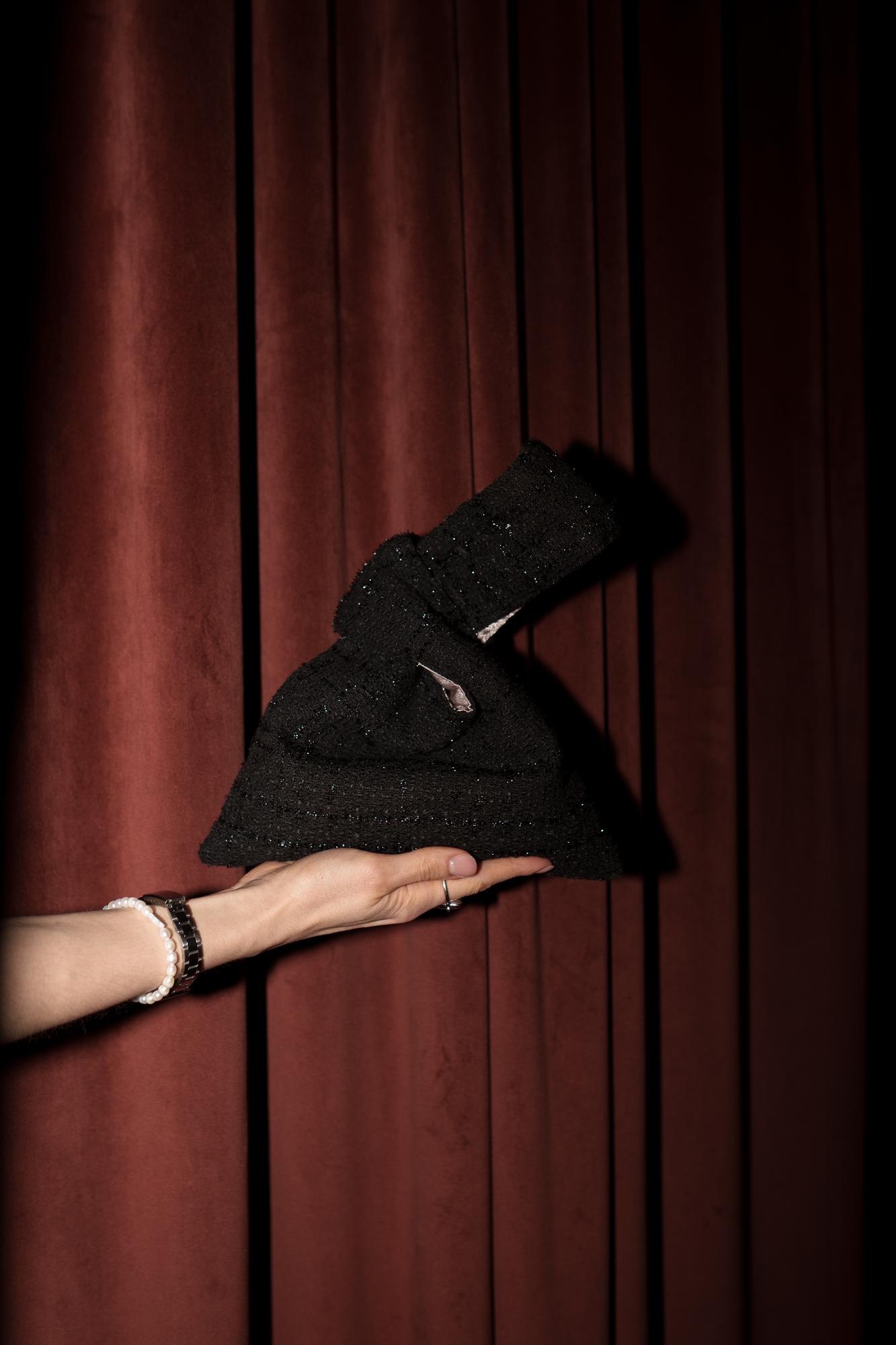 Твидовая сумочка-узелок GREY CHIC x Anya