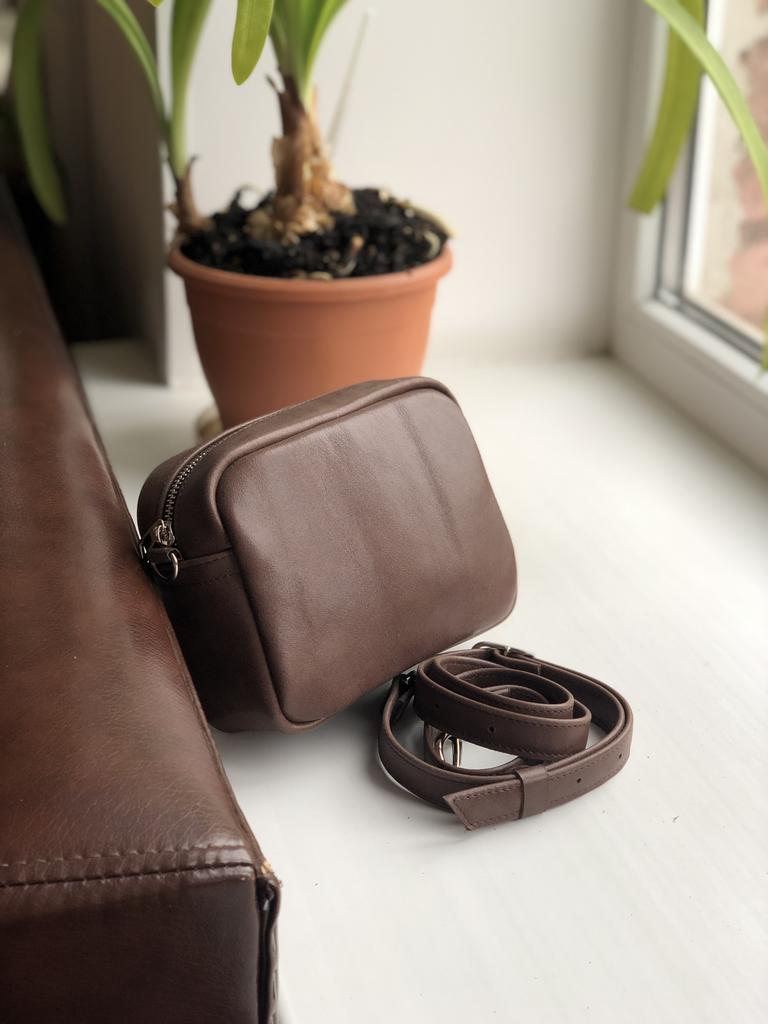 сумка из натуральной кожи Leofisherbags MINI MUSTHAVEBAG  КОФЕЙНЫЙ ДРУИД  без ремешка