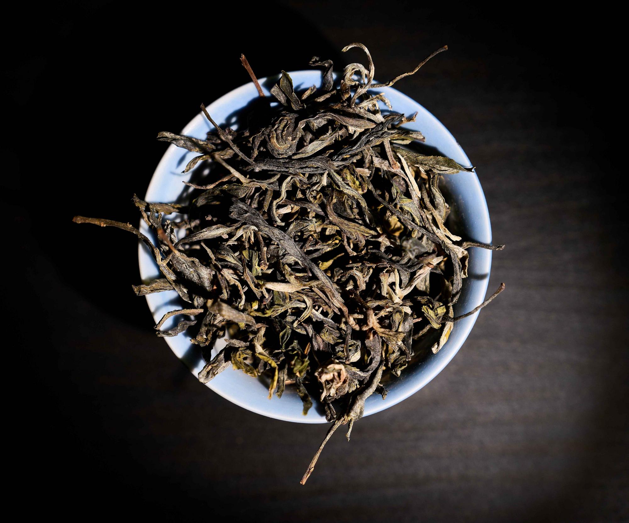 Шэн Пуэр с древних деревьев из Нака / 2023г.