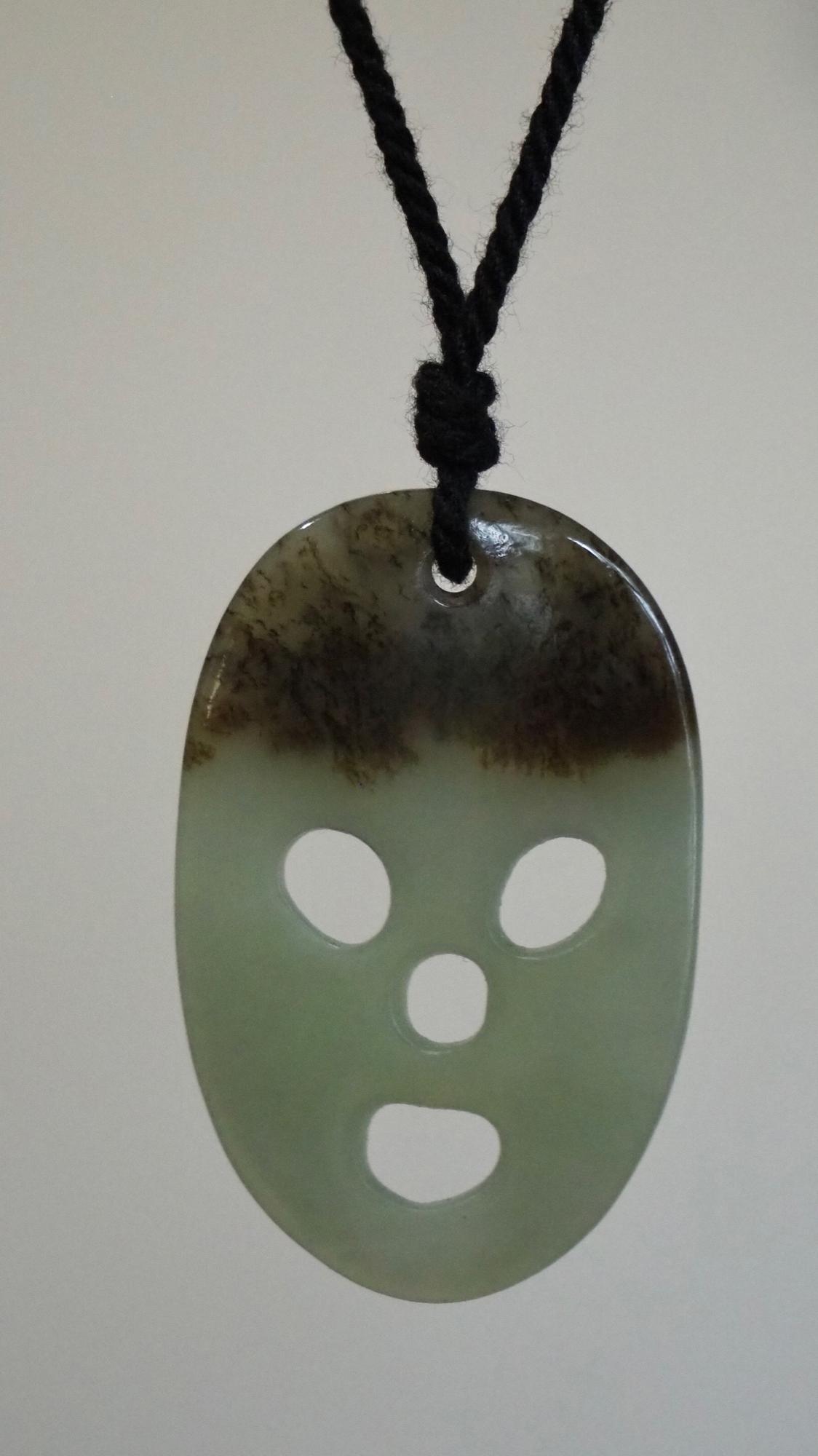 Нефритовая маска