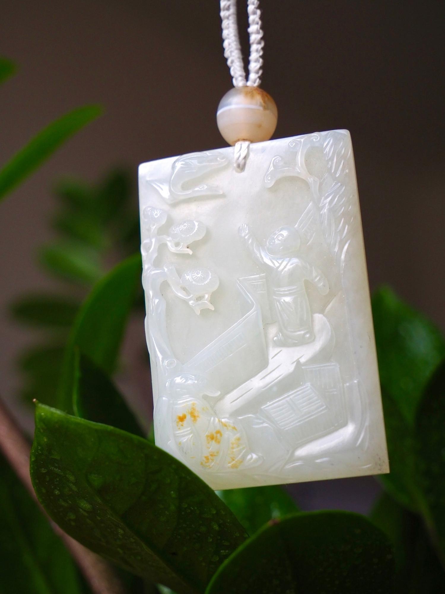 Нефритовый кулон / Винтаж