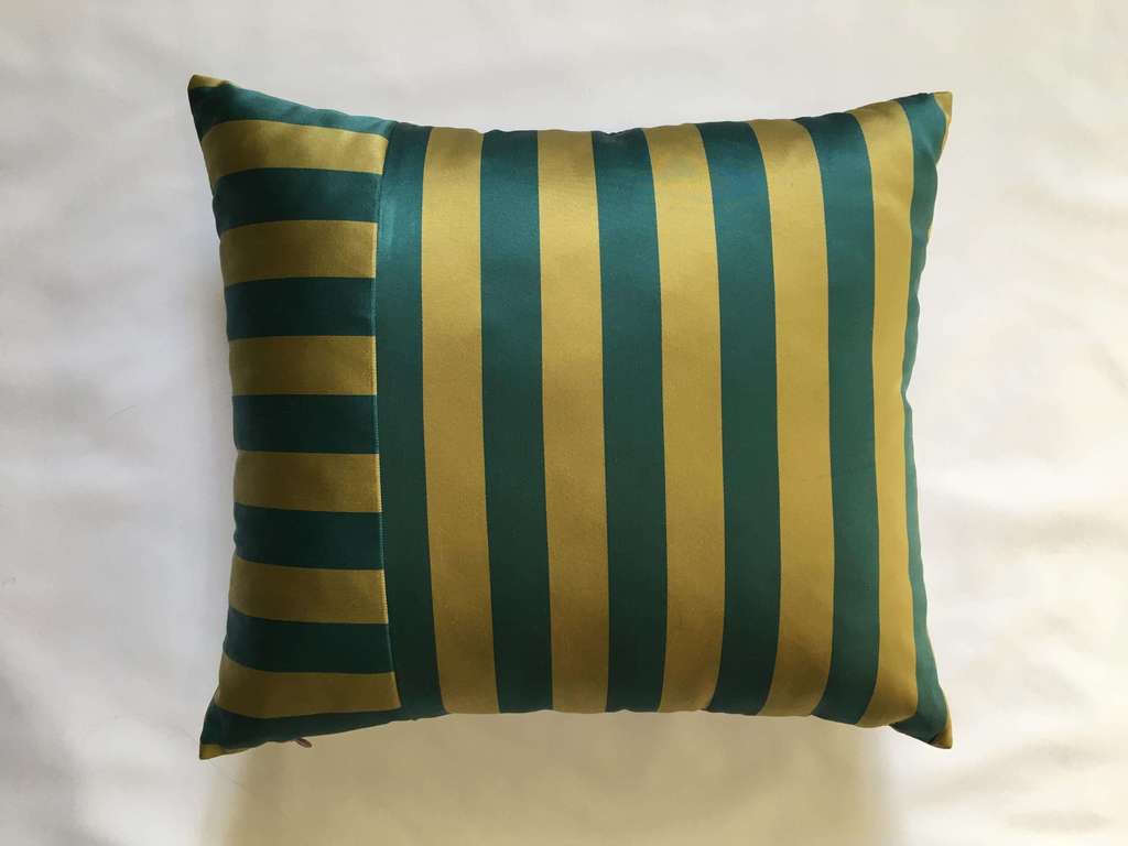 Золотые полоски