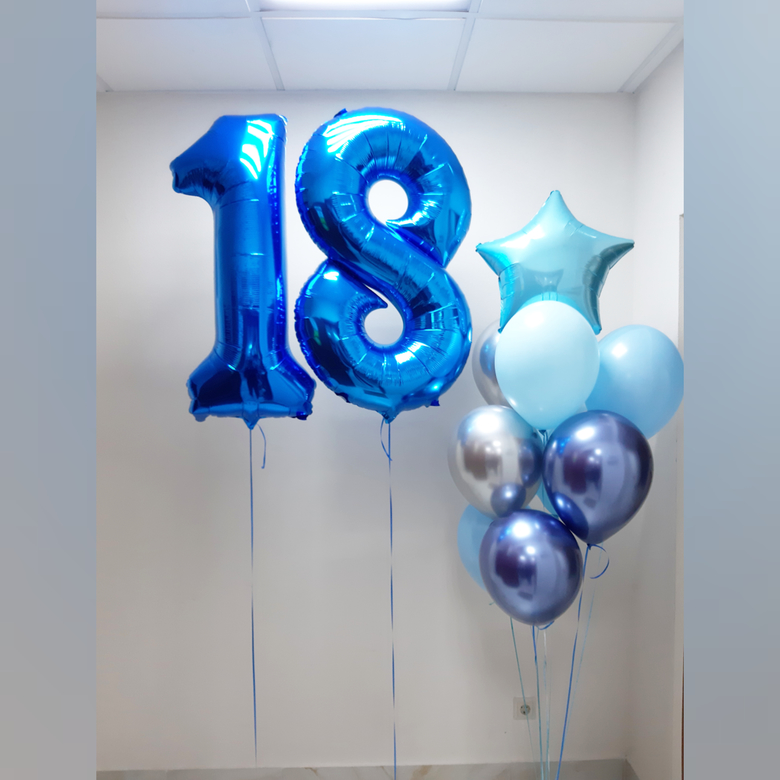 Букет шаров со звездой и две цифры на грузах