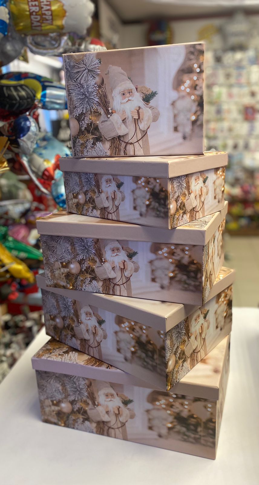 Коробка НГ дед мороз бежевая 2